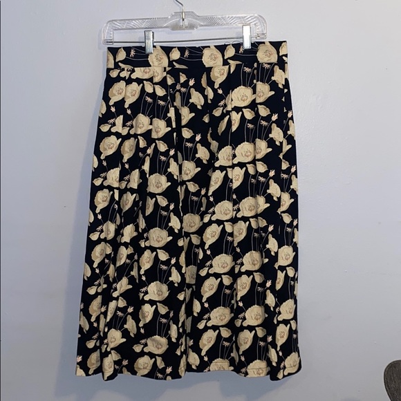 Floral Skirt - Picture 2 of 6